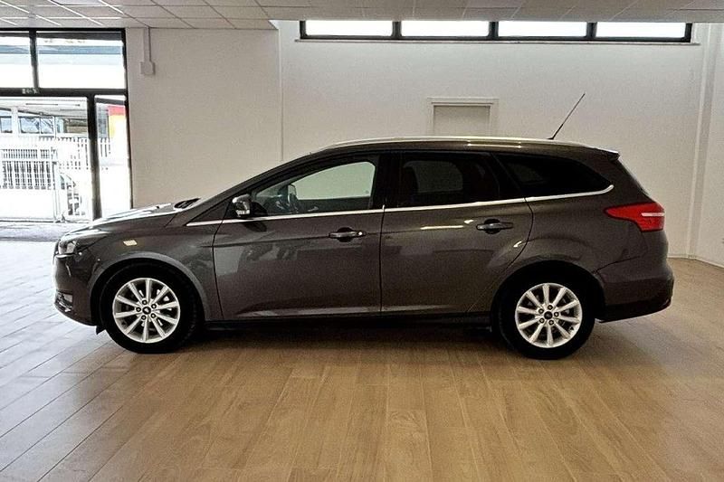 Usata Ford Focus Titanium 120 CV (88 kW) 2015 Antracite Station wagon