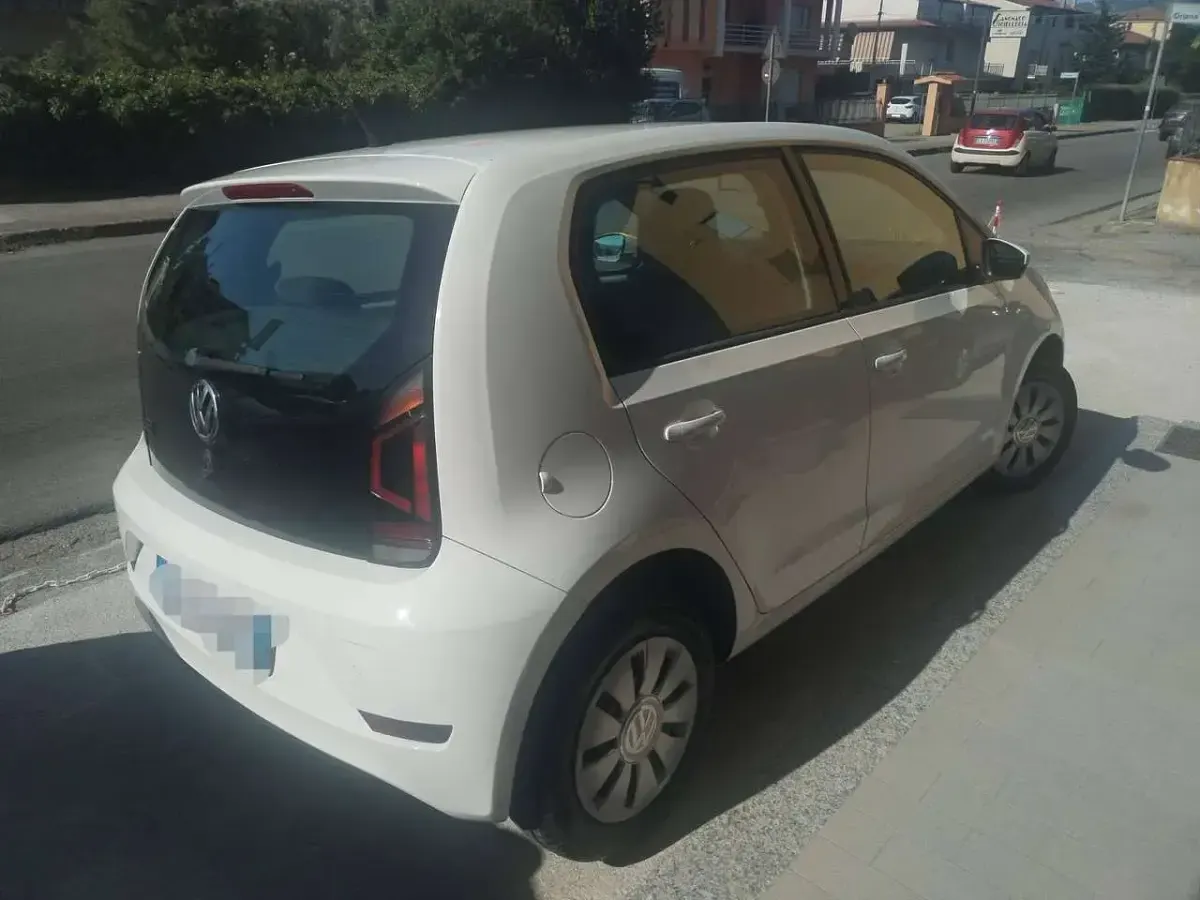 Usata VW up! move up! 60 CV (44 kW) 2016 Bianco Utilitaria
