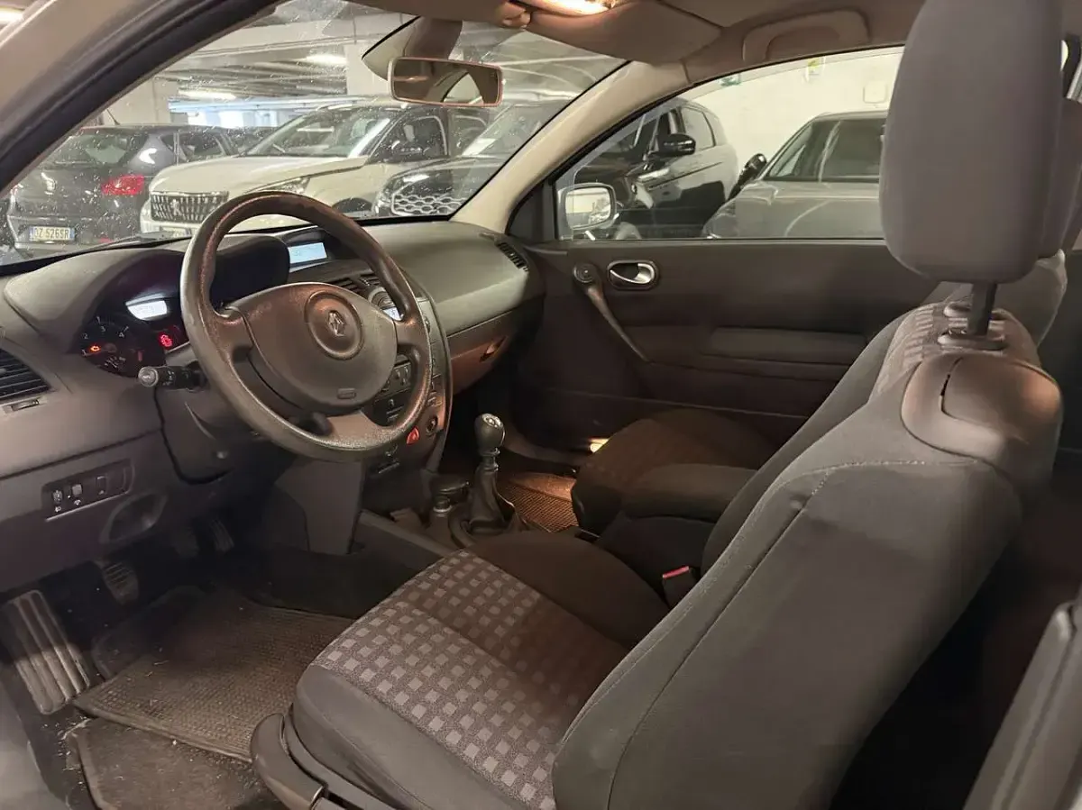 Usata Renault Mégane 131 CV (96 kW) 2007 Argento Berlina