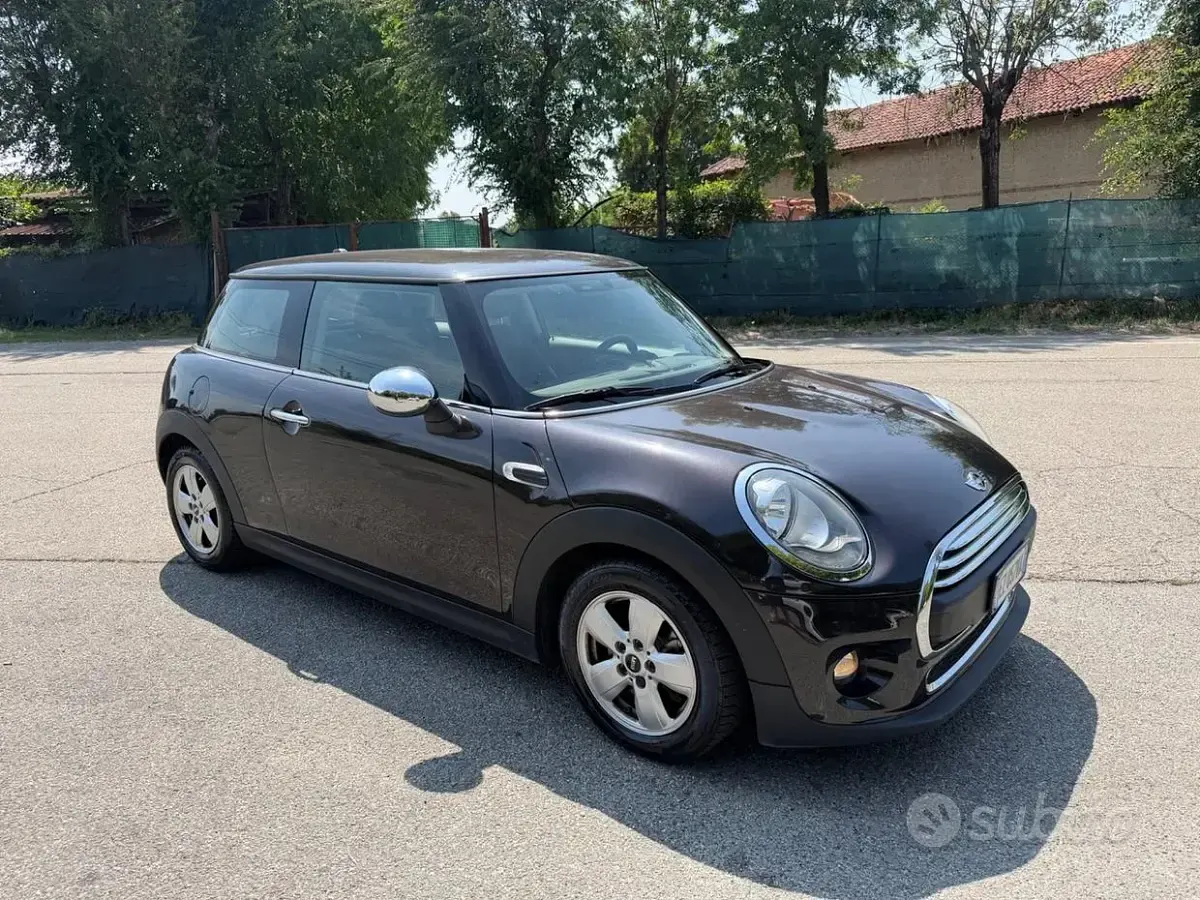 Usata Mini One D 95 CV (69 kW) 2015 Nero Utilitaria
