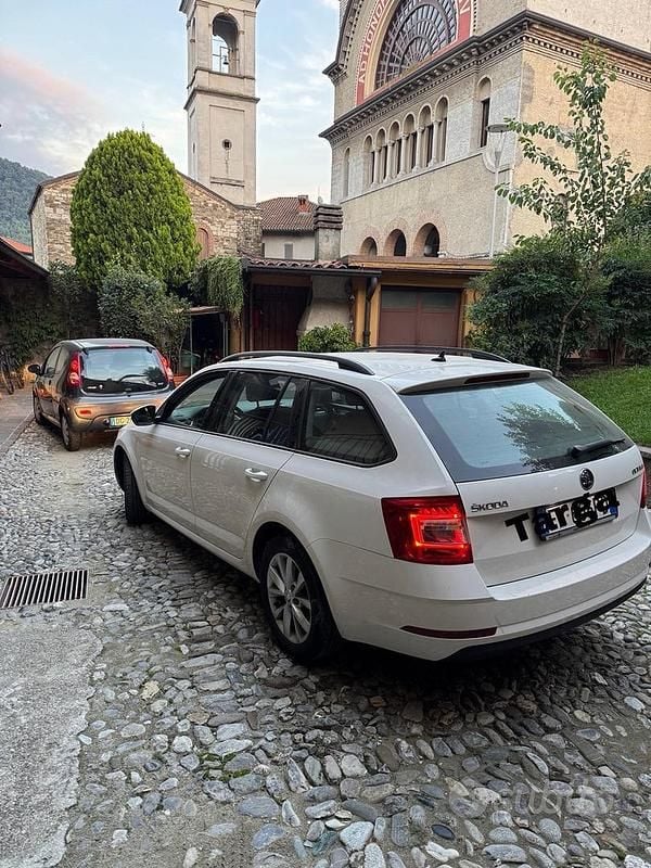 Usata Skoda Octavia 115 CV (84 kW) 2017 Bianco Station wagon