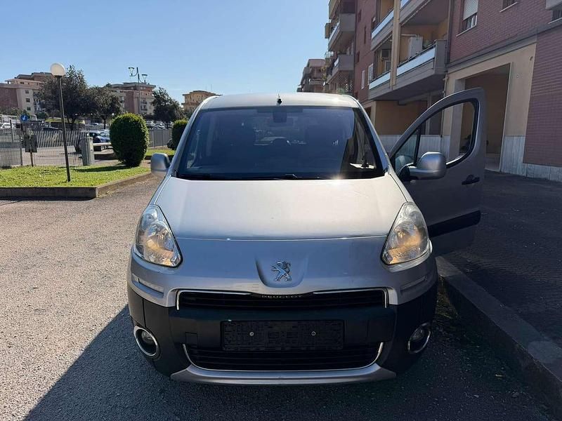 Usata Peugeot TePee Premium 92 CV (67 kW) 2013 Argento Station wagon