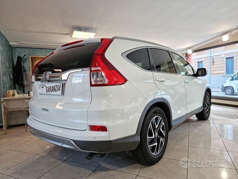 Usata Honda CR-V Elegance Plus 120 CV (88 kW) 2016 Bianco SUV