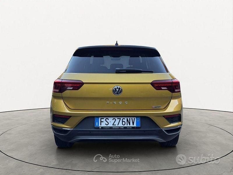 Usata VW T-Roc Advance 150 CV (110 kW) 2018 Giallo SUV