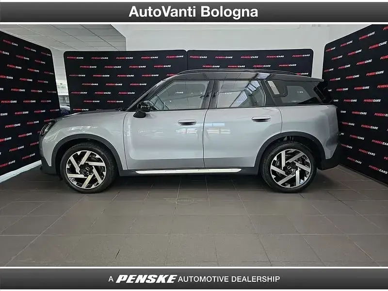 Usata Mini Countryman Favoured 163 CV (119 kW) 2025 Grigio SUV