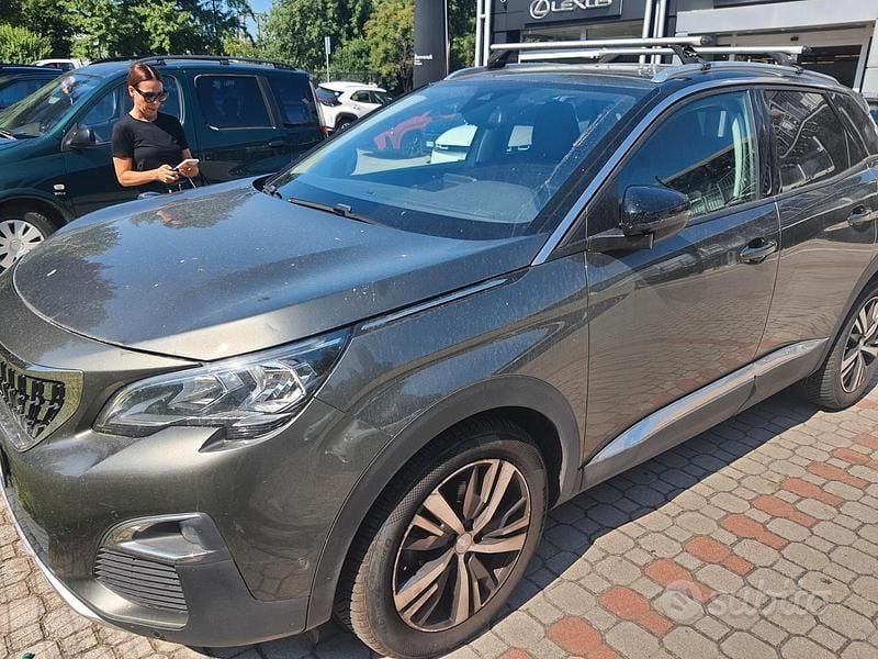 Usata Peugeot 3008 131 CV (96 kW) 2018 Verde SUV
