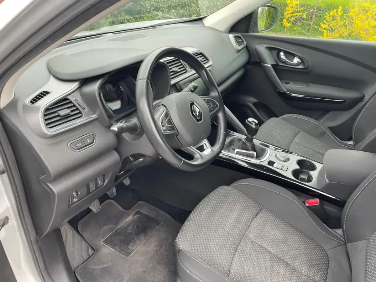 Usata Renault Kadjar 131 CV (96 kW) 2018 Argento SUV