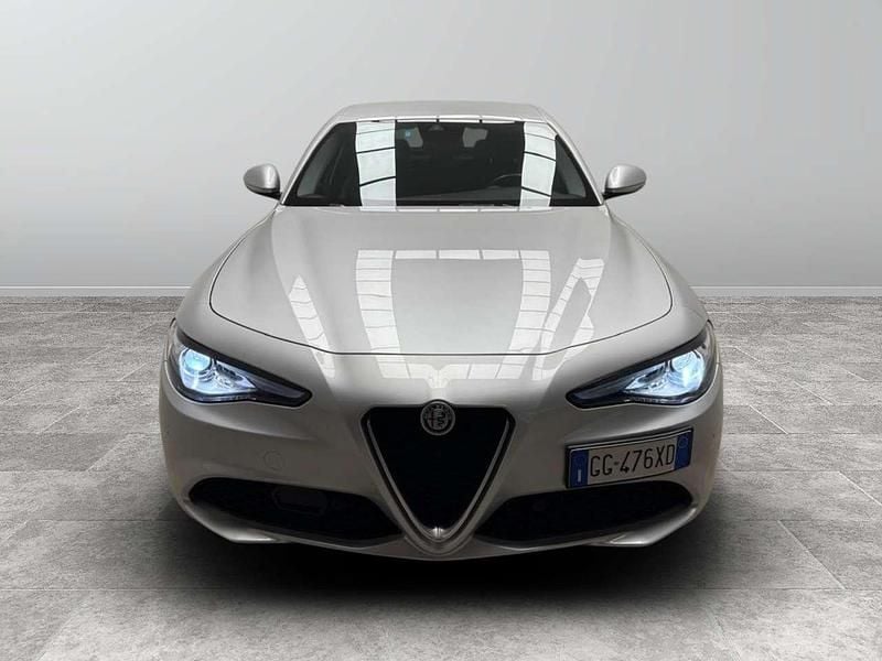 Usata Alfa Romeo Giulia Sprint 190 CV (139 kW) 2021 Argento Berlina