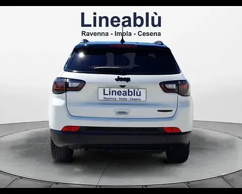 Usata Jeep Compass Night Eagle 131 CV (96 kW) 2022 Bianco perlato SUV