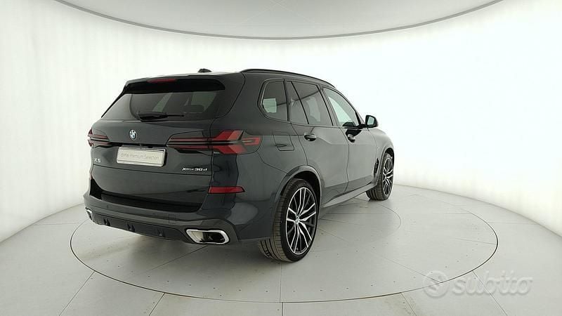 Gebraucht BMW X5 M Sport 298 PS (219 kW) 2024 Schwarz SUV