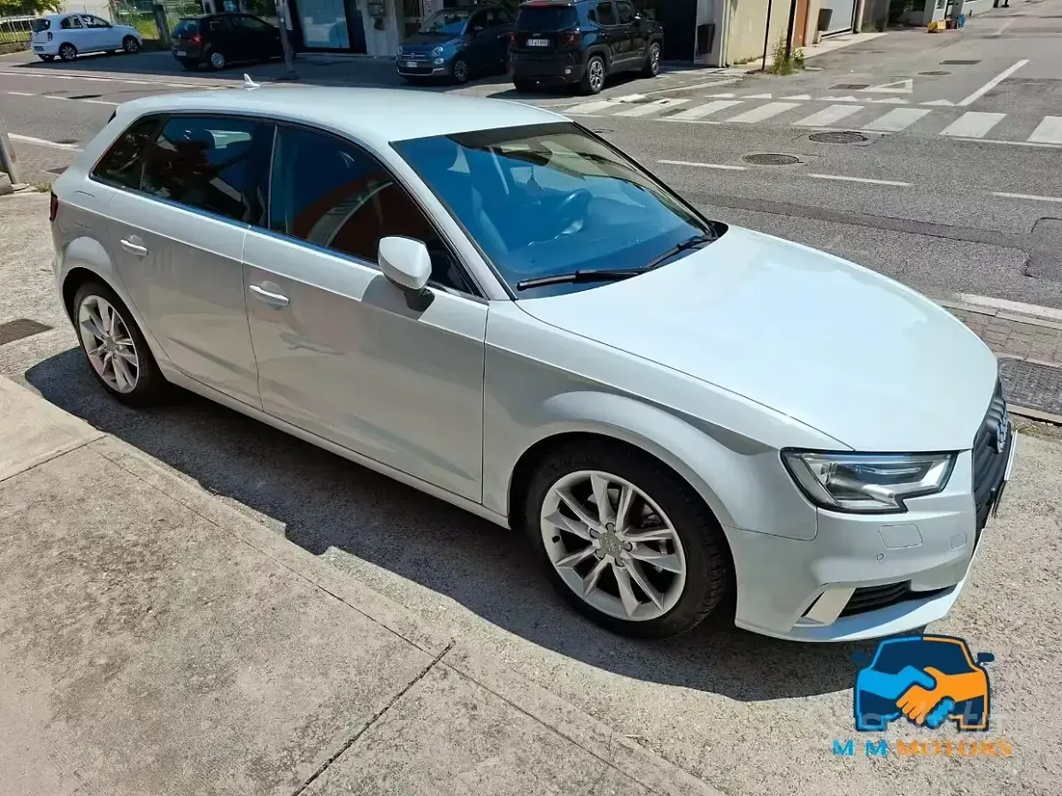 Usata Audi A3 Design 110 CV (80 kW) 2016 Bianco Berlina
