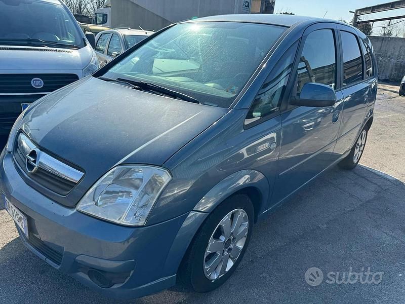 Usata Opel Meriva Cosmo 101 CV (74 kW) 2008 Grigio scuro Monovolume