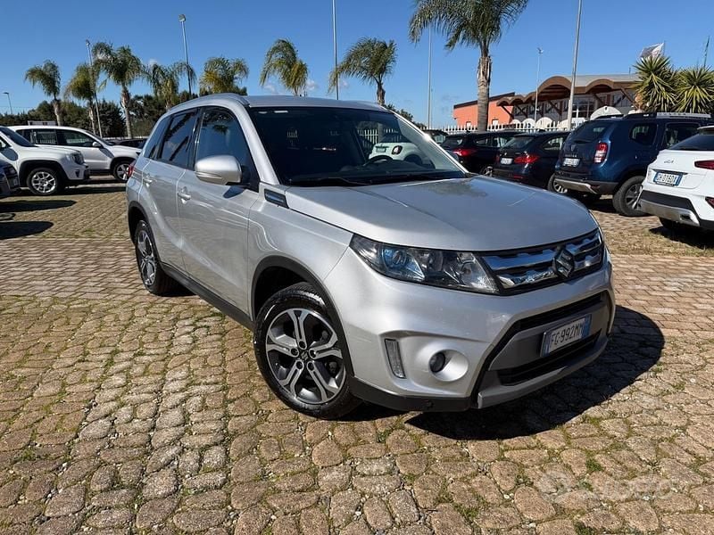Usata Suzuki Vitara 120 CV (88 kW) 2016 Grigio SUV