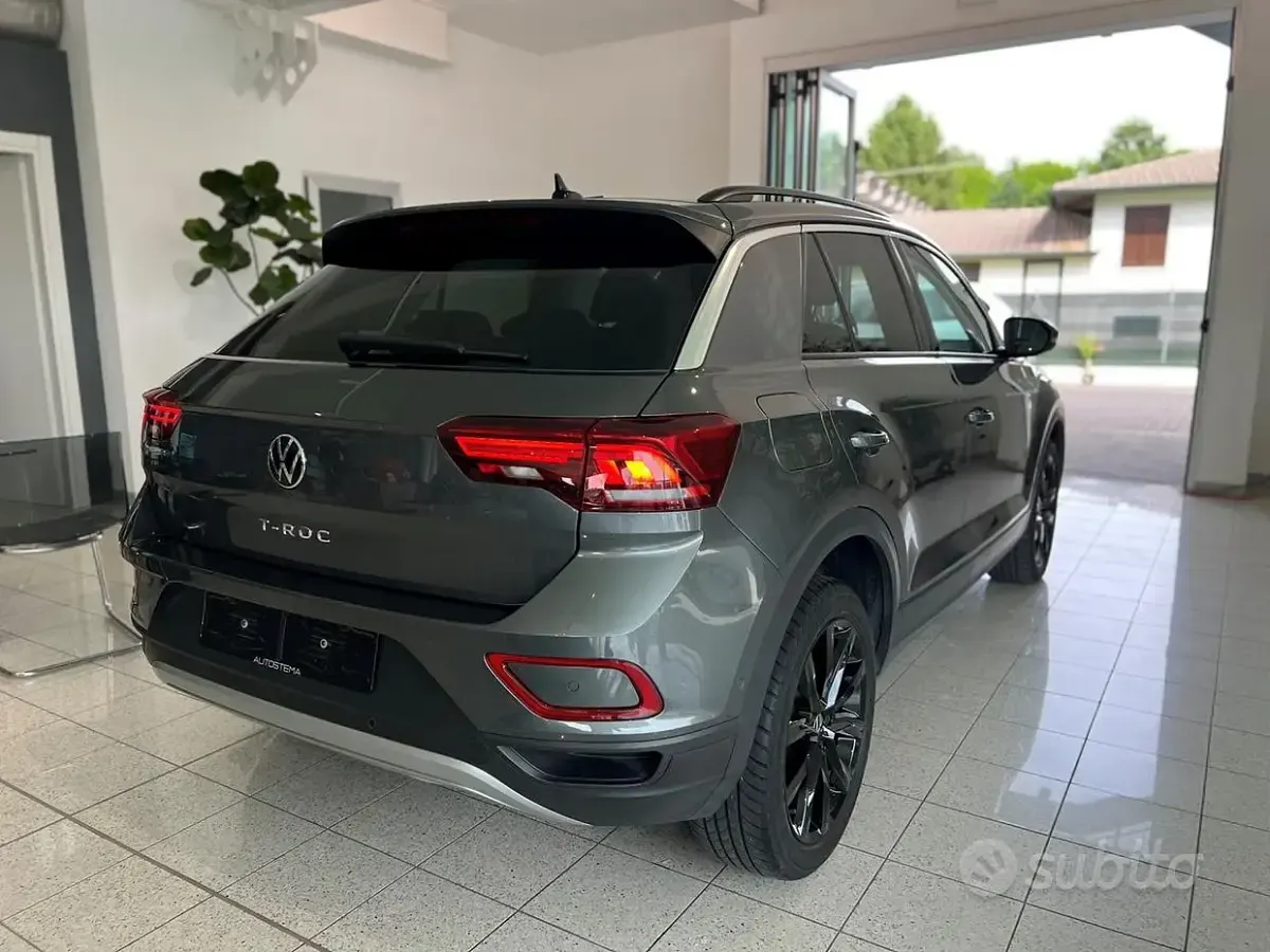 Usata VW T-Roc Cabriolet Edition 150 CV (110 kW) 2025 Grigio SUV