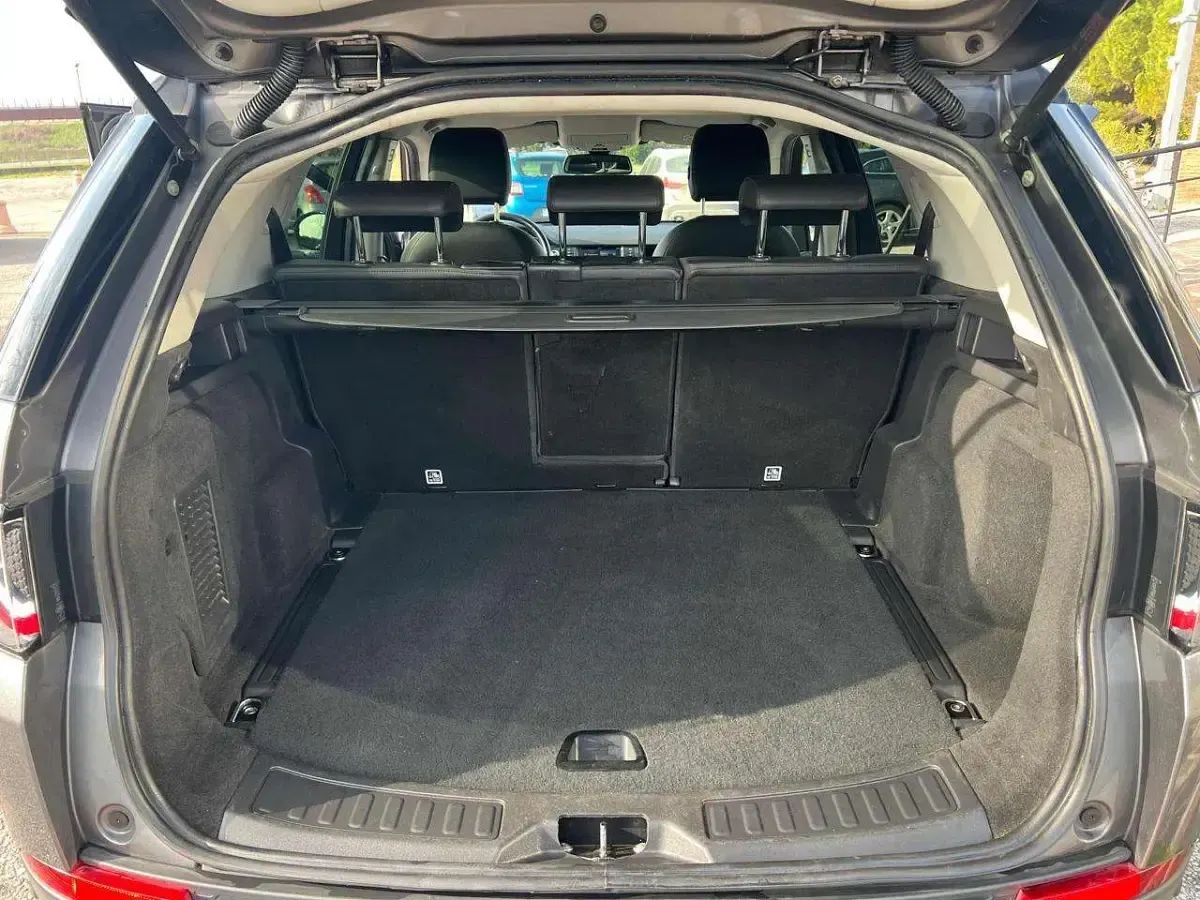 Usata Land Rover Discovery Sport HSE 180 CV (132 kW) 2016 Grigio scuro SUV