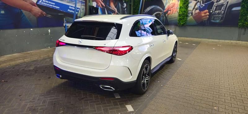 Usata Mercedes GLC200 AMG Line Premium Plus 227 CV (166 kW) 2024 Bianco SUV