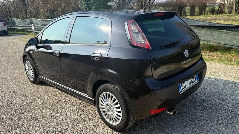Usata Fiat Punto Evo Emotion 90 CV (66 kW) 2010 Nero Utilitaria