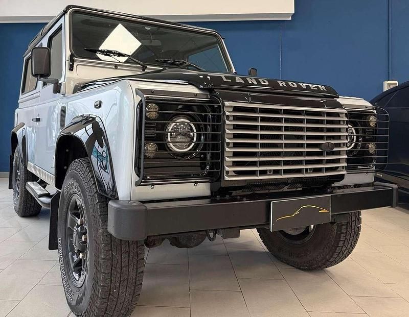 Grigio Usata 2008 Land Rover Defender SE Station wagon | 34.990 € (Super prezzo) - Immagine 1/4