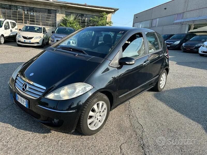 Usata Mercedes A180 Elegance 109 CV (80 kW) 2006 Nero Berlina