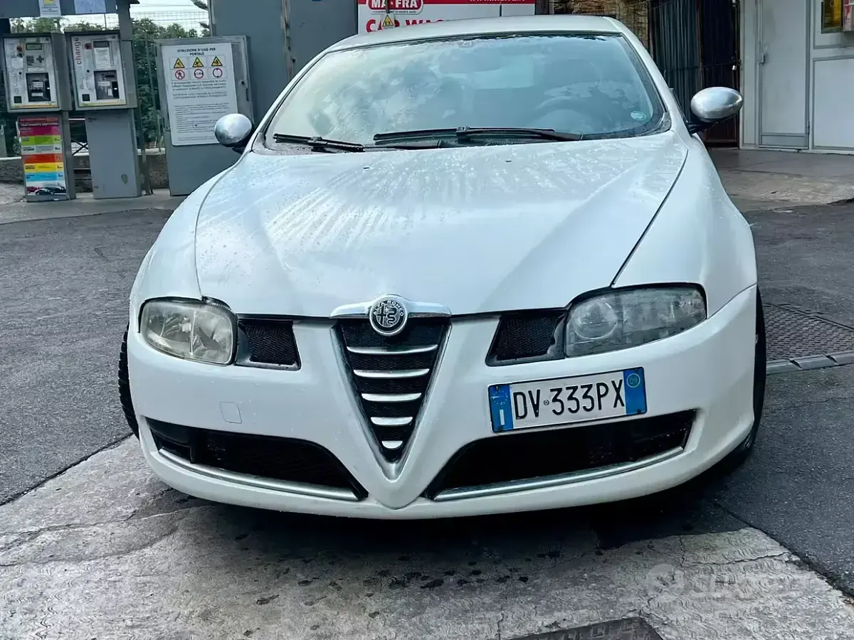 Usata Alfa Romeo GT 140 CV (102 kW) 2009 Bianco Coupé