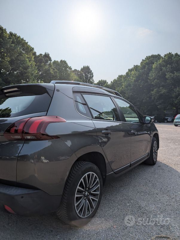 Usata Peugeot 2008 Active 83 CV (61 kW) 2019 Grigio SUV