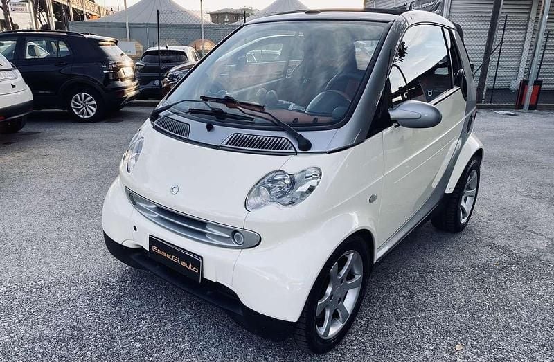 Usata Smart ForTwo Cabrio Pulse 61 CV (44 kW) 2005 Bianco Cabrio