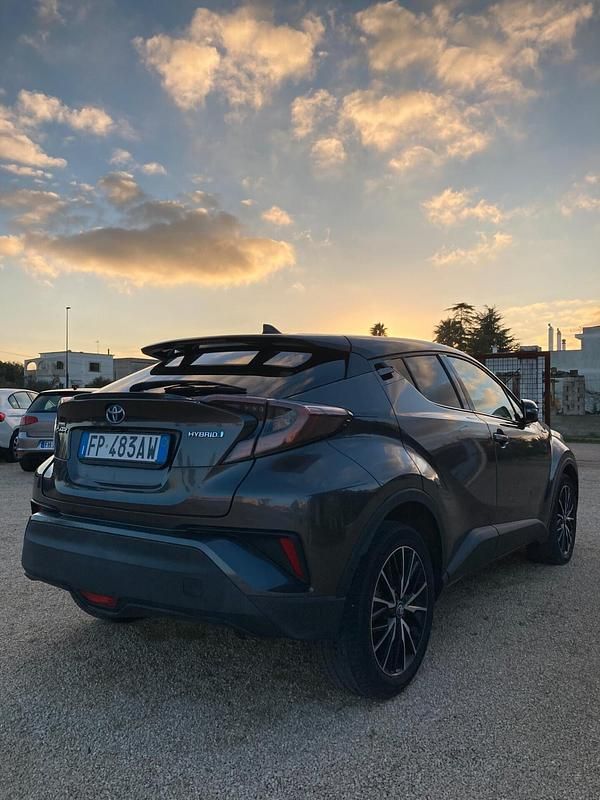 Usata Toyota C-HR Style 97 CV (71 kW) 2018 Grigio SUV