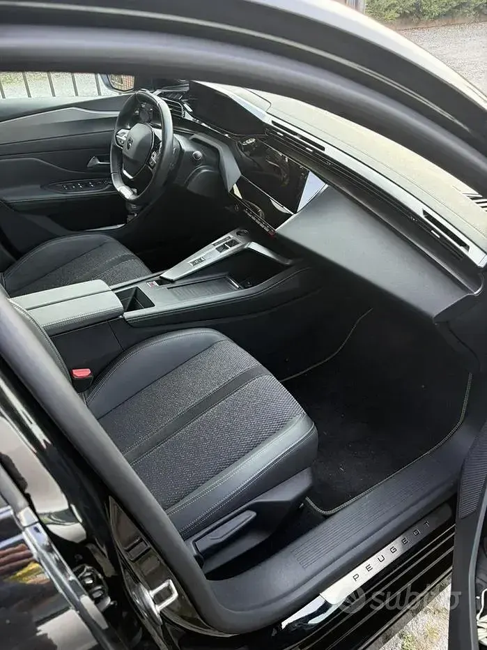 Usata Peugeot 308 SW GTi 131 CV (96 kW) 2024 Nero Station wagon