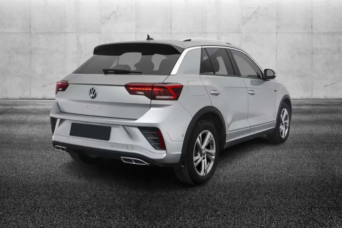 Usata VW T-Roc R-line 150 CV (110 kW) 2023 Argento SUV