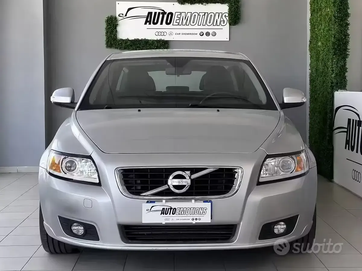 Usata Volvo V50 115 CV (84 kW) 2012 Grigio Station wagon
