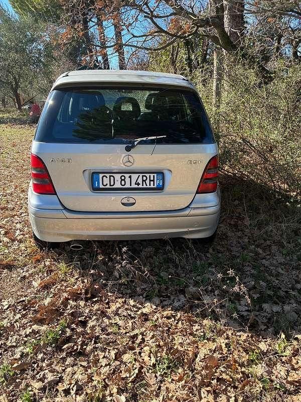 Usata Mercedes A140 Elegance 82 CV (60 kW) 2003 Grigio Monovolume