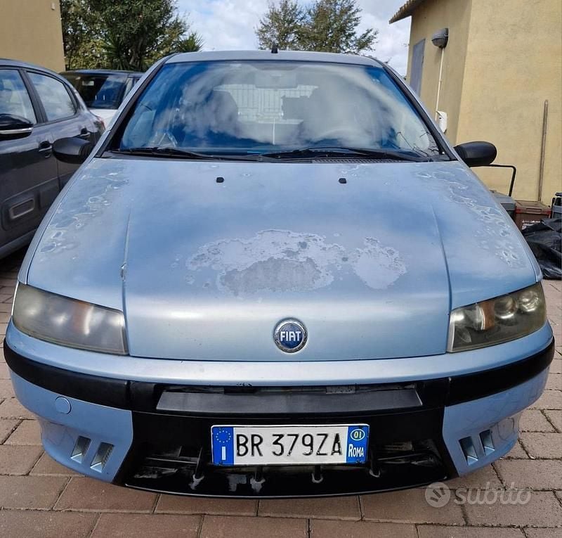 Usata Fiat Punto 60 CV (44 kW) 2001 Utilitaria