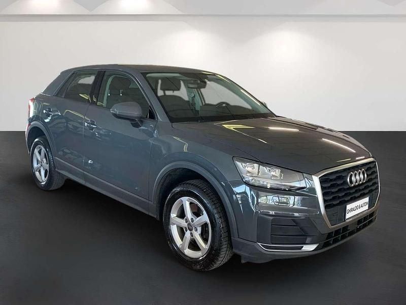 Usata Audi Q2 116 CV (85 kW) 2017 Grigio SUV