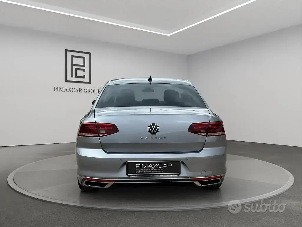 Usata VW Passat Executive 150 CV (110 kW) 2020 Other Berlina