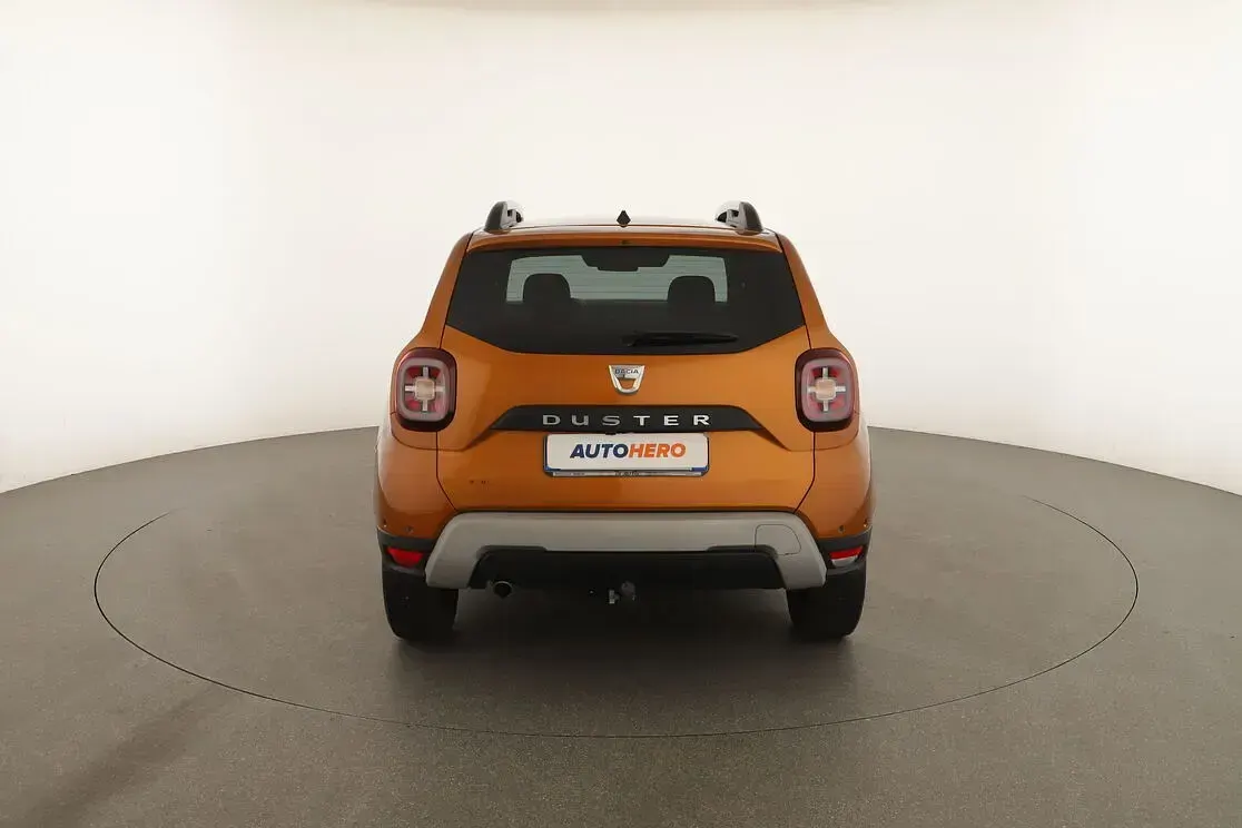 Usata Dacia Duster Prestige 110 CV (80 kW) 2018 Oro SUV