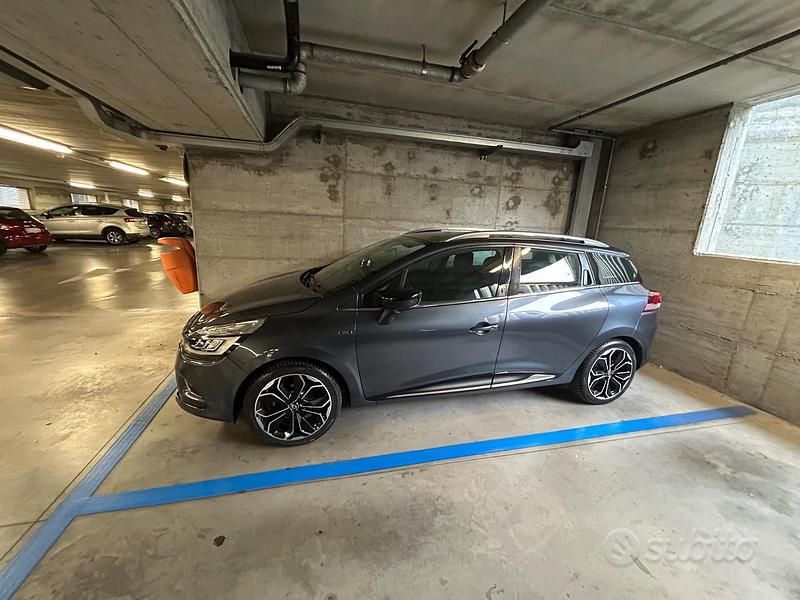 Usata Renault Clio GrandTour 75 CV (55 kW) 2018 Blu Station wagon