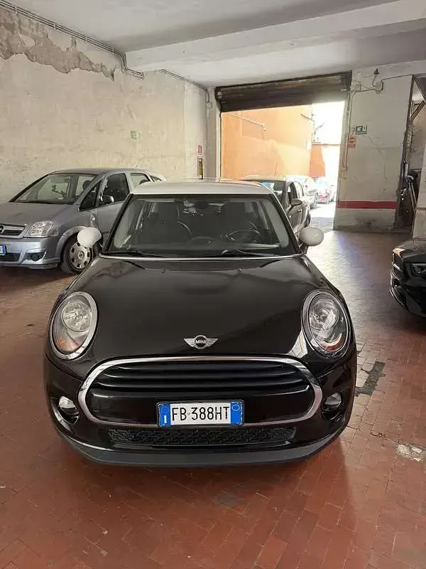 Usata Mini Cooper D 116 CV (85 kW) 2015 Utilitaria