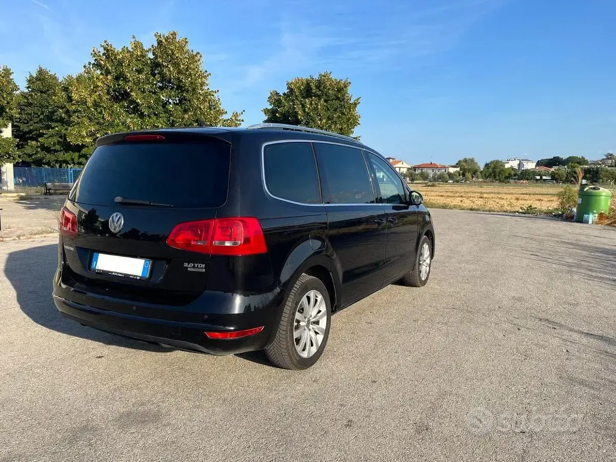 Usata VW Sharan Highline 140 CV (102 kW) 2015 Nero Monovolume