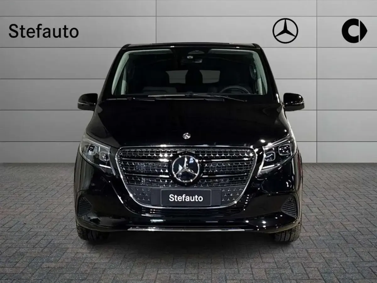 Nuova Mercedes V250 Avantgarde 190 CV (139 kW) 2026 Nero ossidiana Monovolume