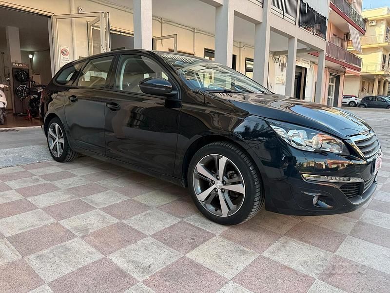 Usata Peugeot 308 Active 99 CV (72 kW) 2016 Nero Station wagon