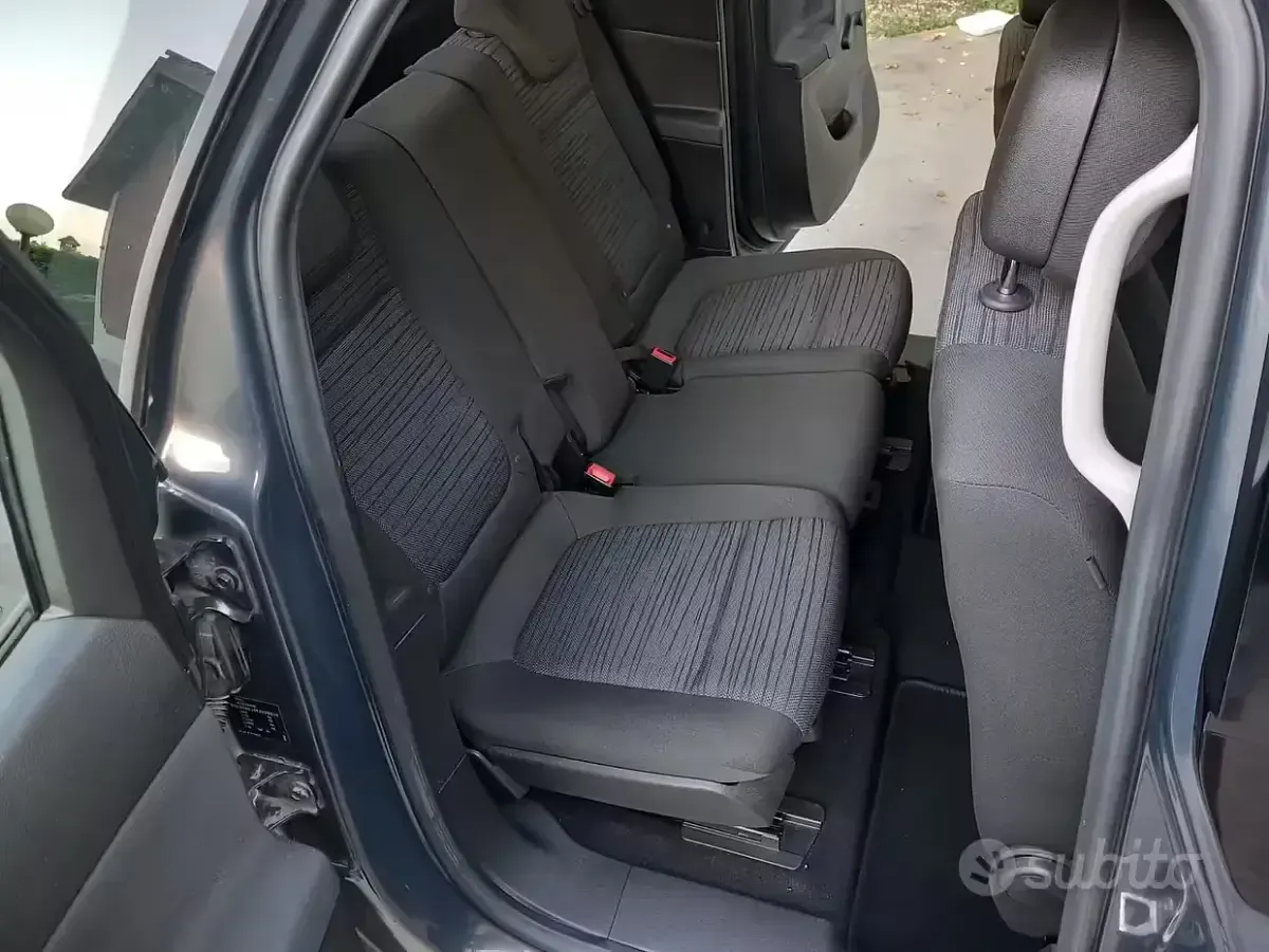 Usata Opel Meriva 120 CV (88 kW) 2014 Grigio Monovolume
