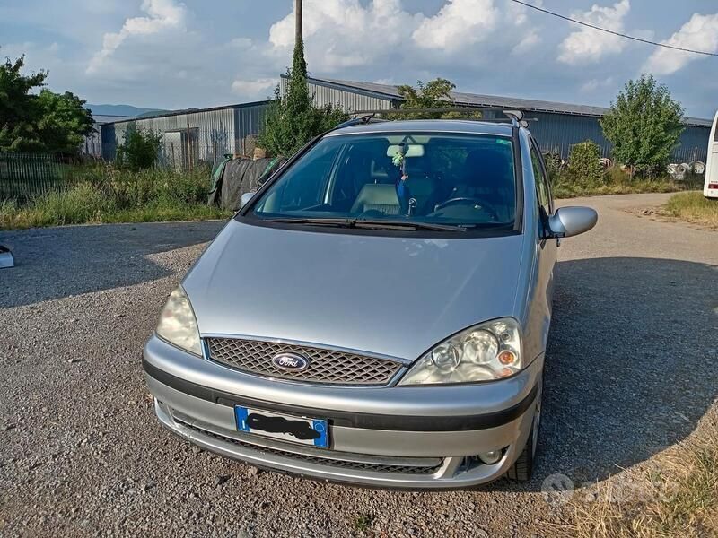 Usata Ford Galaxy 130 CV (95 kW) 2006 Grigio Monovolume
