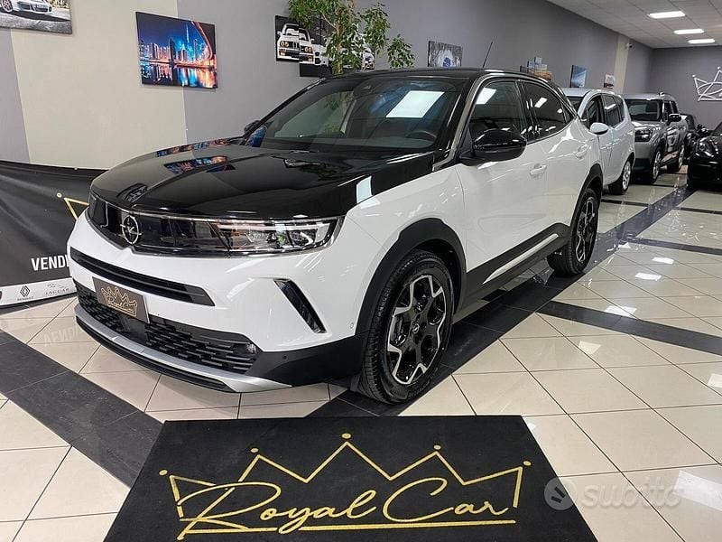 Bianco Usata 2022 Opel Mokka Ultimate SUV | 17.300 € (Buon prezzo) - Immagine 1/4