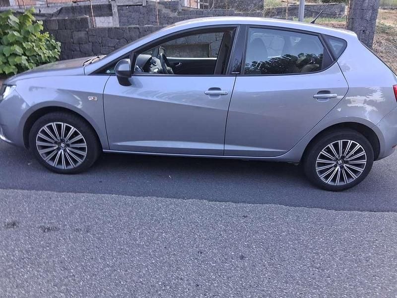 Usata Seat Ibiza CONNECT 90 CV (66 kW) 2017 Grigio Berlina