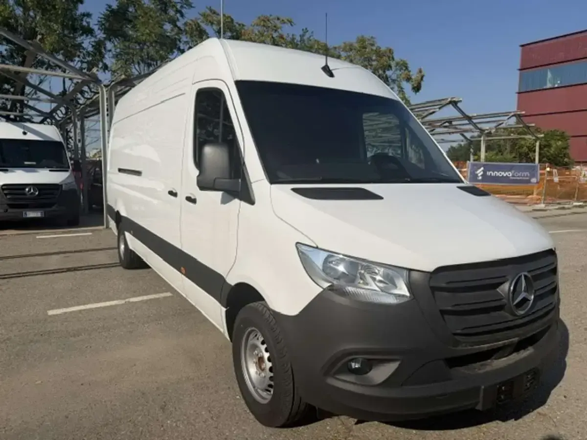 Nuova Mercedes Sprinter 190 CV (139 kW) 2026 Bianco Furgone