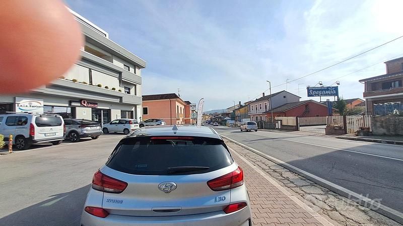 Usata Hyundai i30 N Line 136 CV (100 kW) 2019 Grigio Berlina