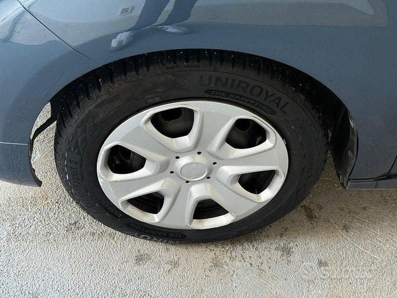 Usata Ford Tourneo Courier 101 CV (74 kW) 2019 Blu Monovolume