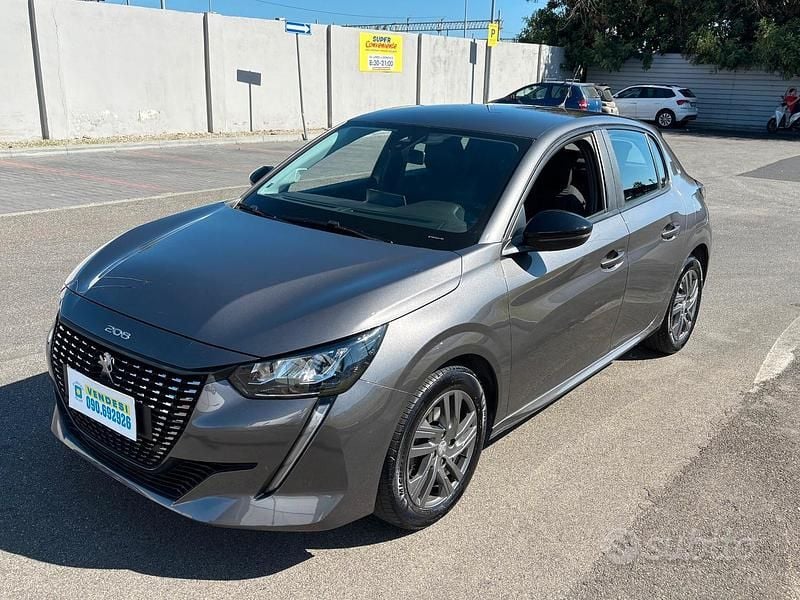 Usata Peugeot 208 101 CV (74 kW) 2022 Grigio Utilitaria