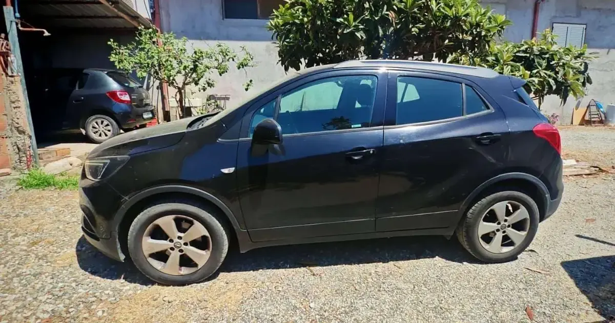 Usata Opel Mokka X Ultimate 110 CV (80 kW) 2017 Nero SUV