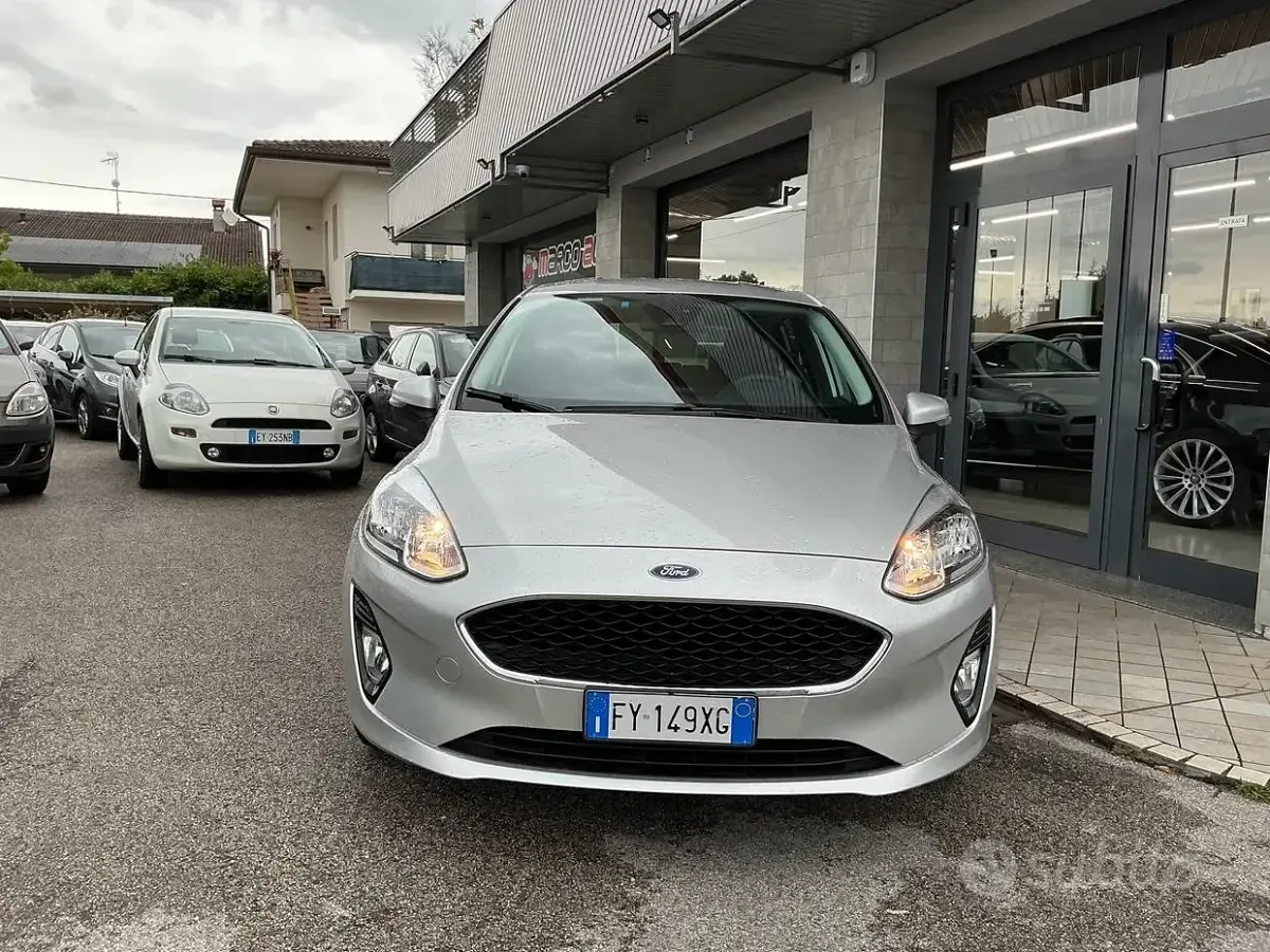 Gebraucht Ford Fiesta 75 PS (55 kW) 2020 Grau Kleinwagen